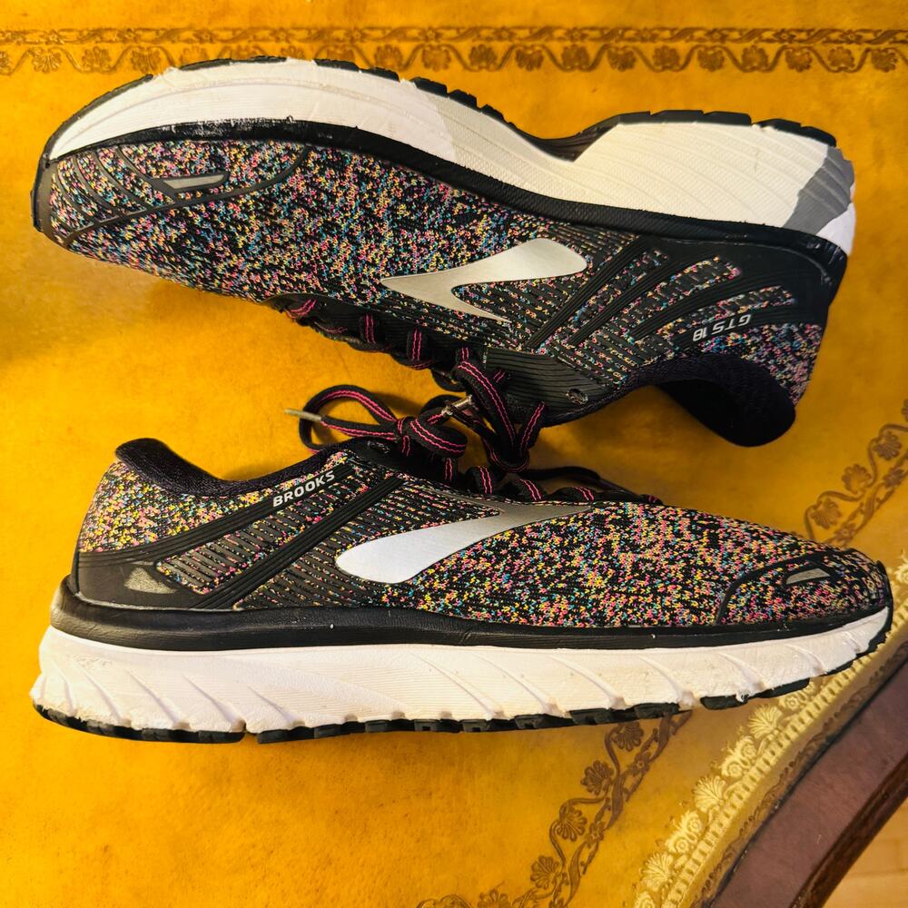 Brooks Women's Multicolor Knit Running Shoes with Black and Pink Accents - Picture 6 of 8